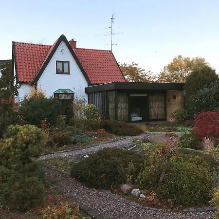 The Retro House Homestay *